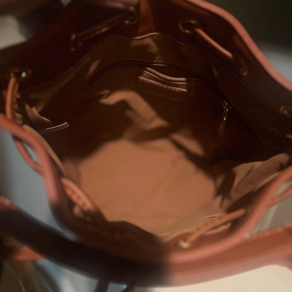 GLAMAHOLIC MEDIUM MONOGRAM BUCKET BAG - Picture 9 of 14